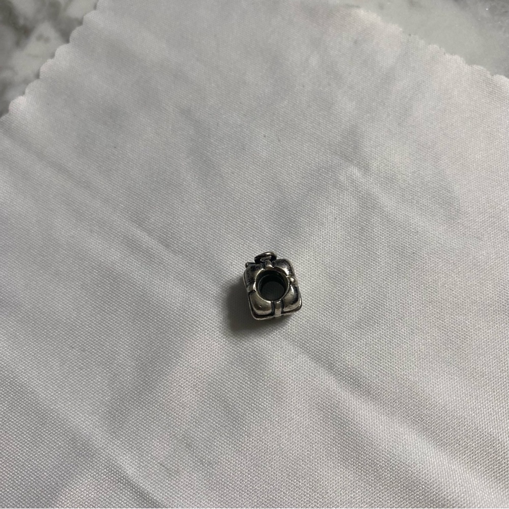 Pandora Charm for Bracelet "Gift Bag" - Picture 5 of 7